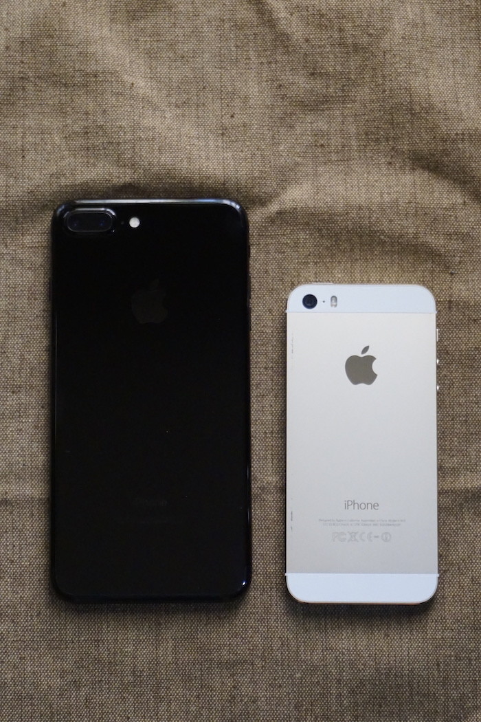 iPhone5sとiPhone7Plus