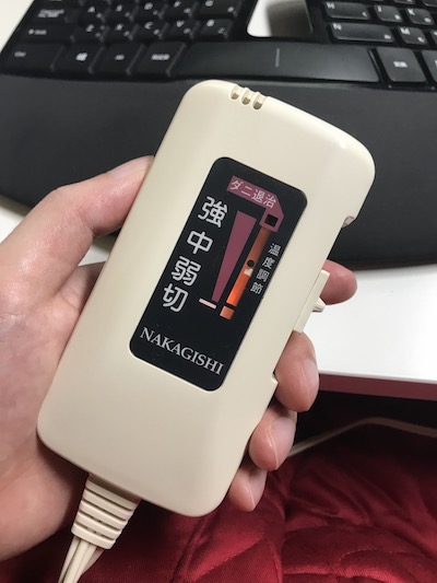 温度調節ができるコタツ.JPG 温度調節ができるコタツ